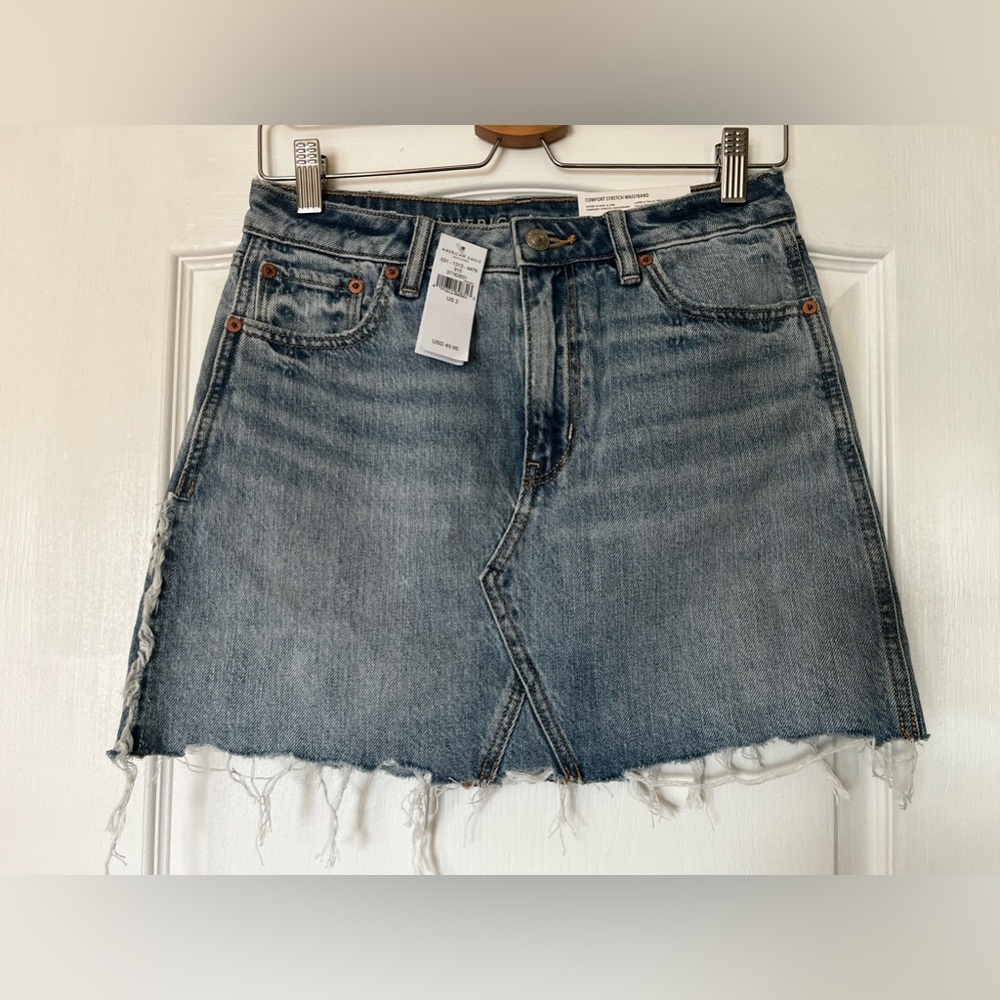 NWT, American Eagle denim miniskirt - Picture 6 of 8